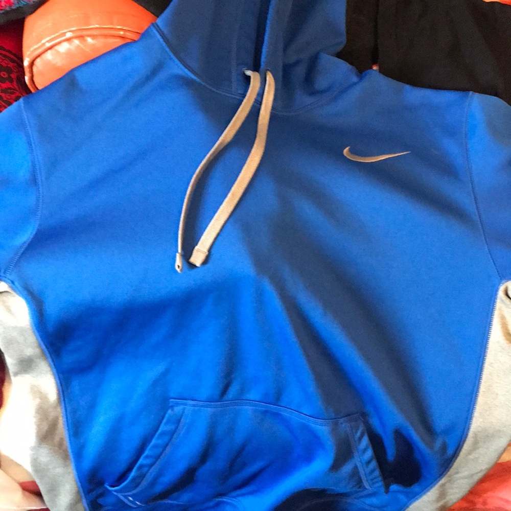 Nike sweater
